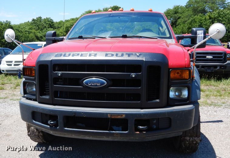 image for item DF4188 2008 Ford F550 Super Duty XL  truck cab and chassis