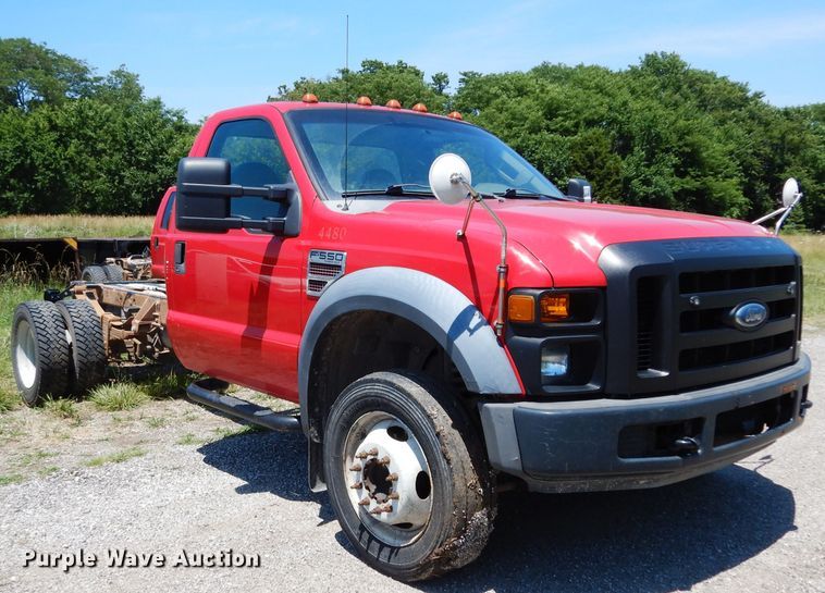 image for item DF4188 2008 Ford F550 Super Duty XL  truck cab and chassis