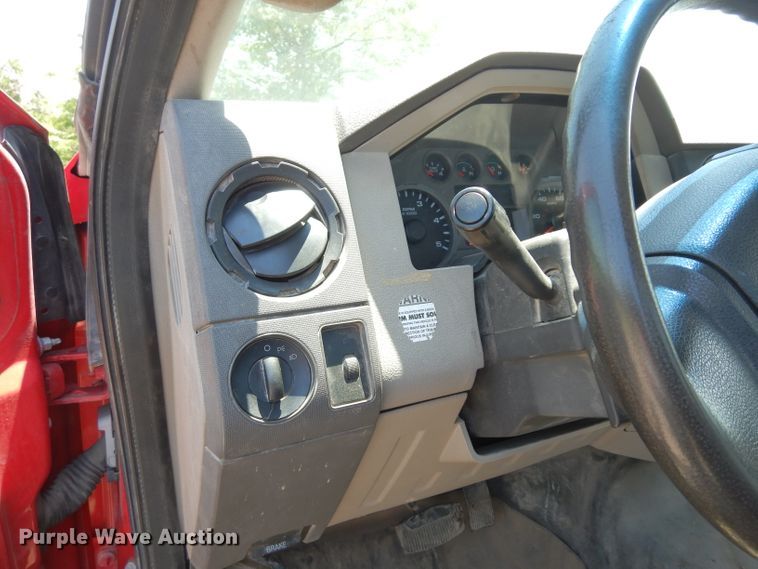 image for item DF4188 2008 Ford F550 Super Duty XL  truck cab and chassis