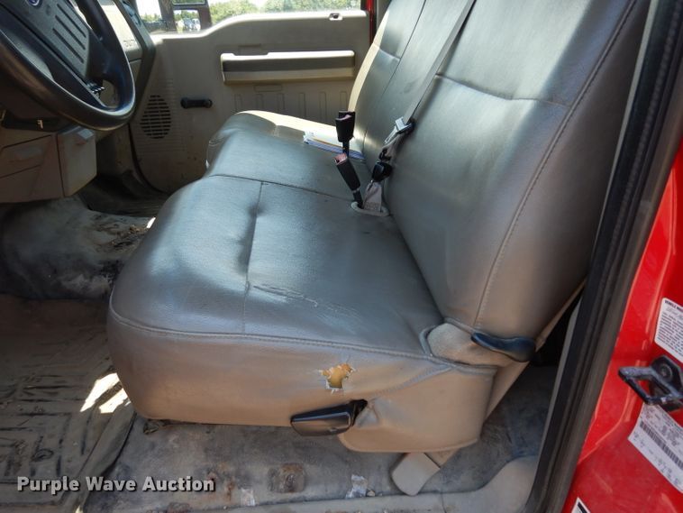 image for item DF4188 2008 Ford F550 Super Duty XL  truck cab and chassis