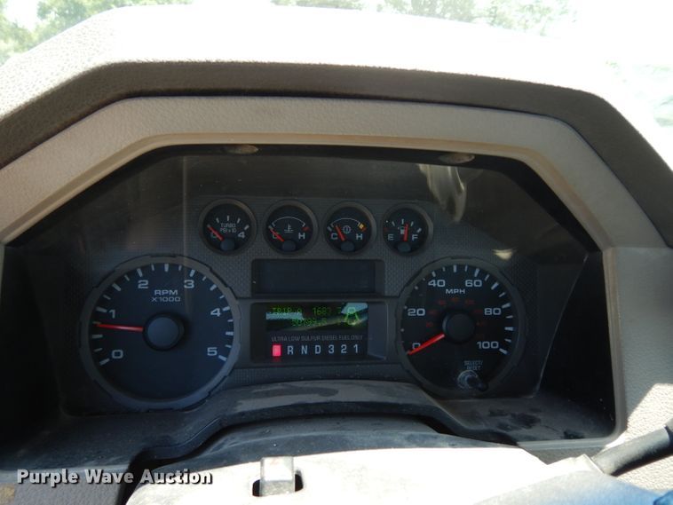 image for item DF4188 2008 Ford F550 Super Duty XL  truck cab and chassis