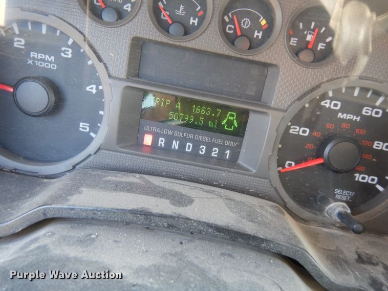 image for item DF4188 2008 Ford F550 Super Duty XL  truck cab and chassis