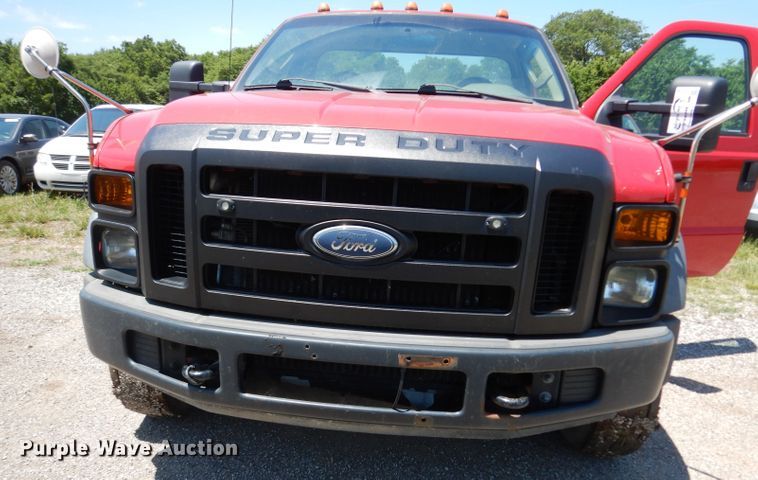 image for item DF4188 2008 Ford F550 Super Duty XL  truck cab and chassis