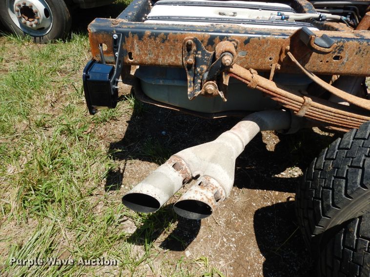 image for item DF4188 2008 Ford F550 Super Duty XL  truck cab and chassis