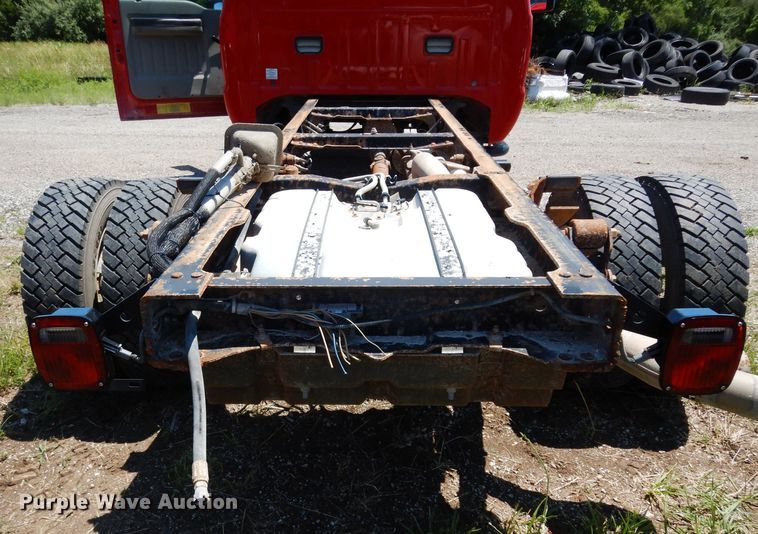 image for item DF4188 2008 Ford F550 Super Duty XL  truck cab and chassis