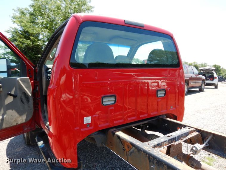 image for item DF4188 2008 Ford F550 Super Duty XL  truck cab and chassis