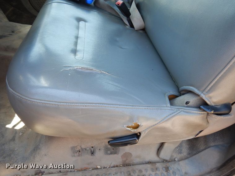 image for item DF4189 2007 Ford F450 Super Duty XL  truck cab and chassis