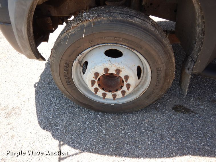 image for item DF4189 2007 Ford F450 Super Duty XL  truck cab and chassis