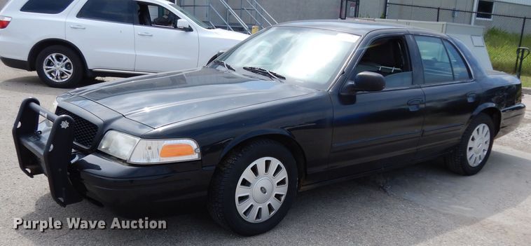 image for item DF4193 2011 Ford Crown Victoria Police Interceptor