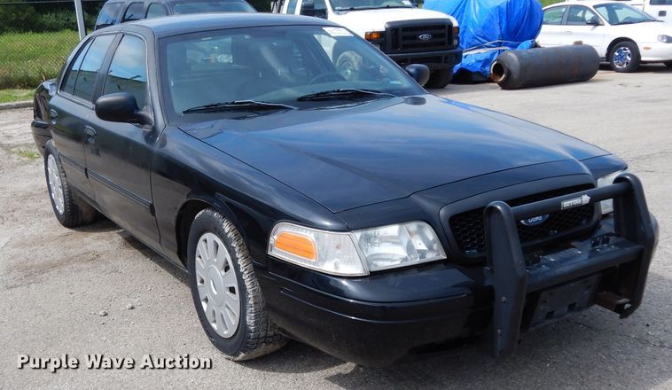 image for item DF4193 2011 Ford Crown Victoria Police Interceptor