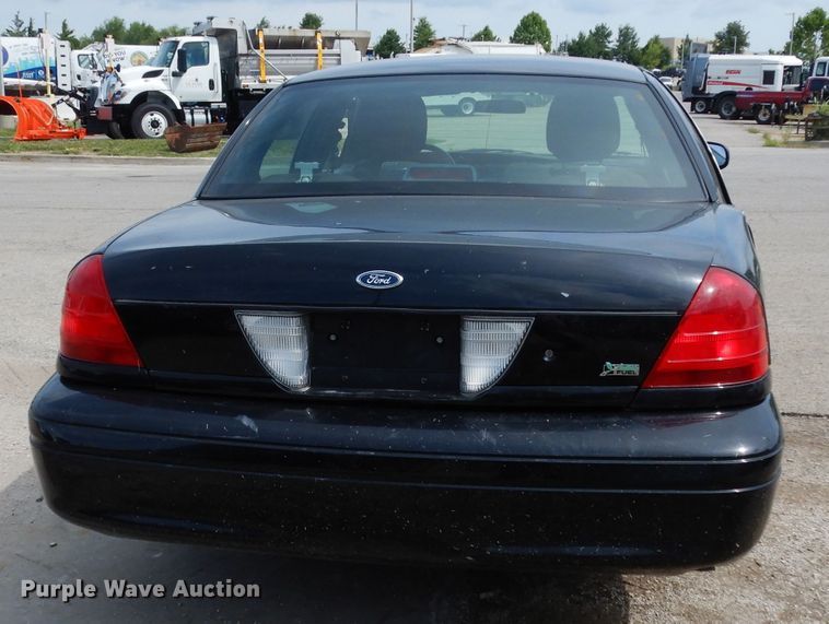 image for item DF4193 2011 Ford Crown Victoria Police Interceptor