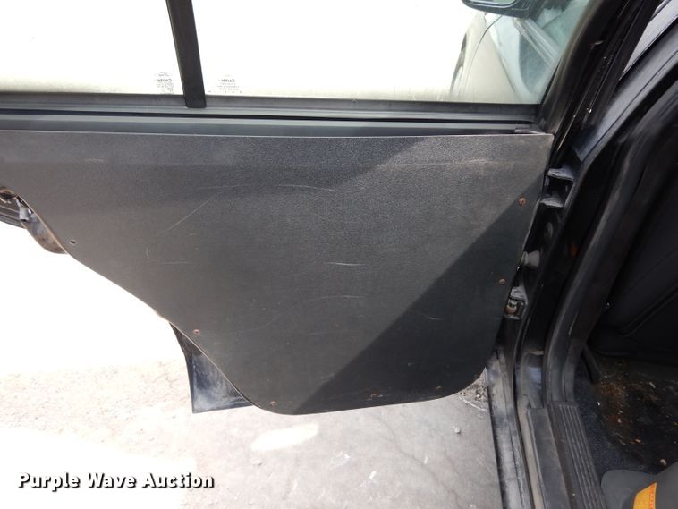 image for item DF4193 2011 Ford Crown Victoria Police Interceptor