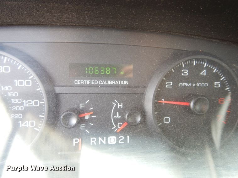 image for item DF4193 2011 Ford Crown Victoria Police Interceptor