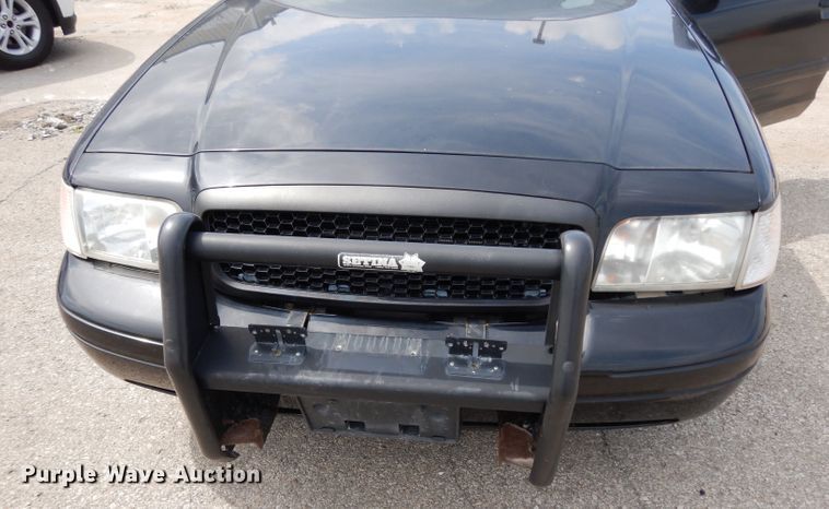 image for item DF4193 2011 Ford Crown Victoria Police Interceptor