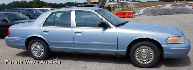 image for item DF4195 1998 Ford Crown Victoria Police Interceptor