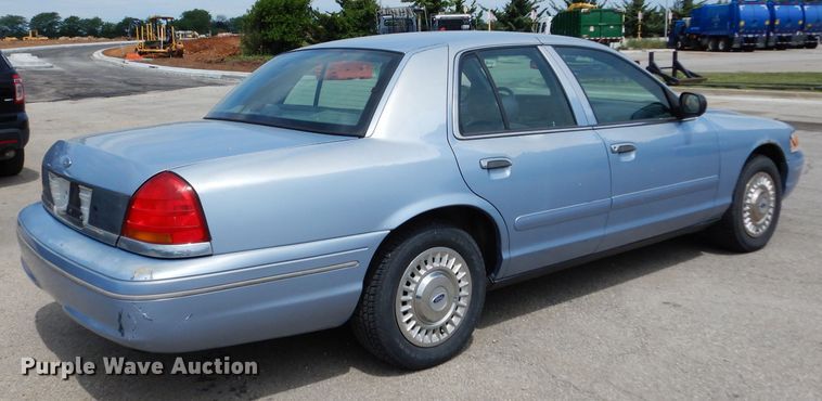 image for item DF4195 1998 Ford Crown Victoria Police Interceptor