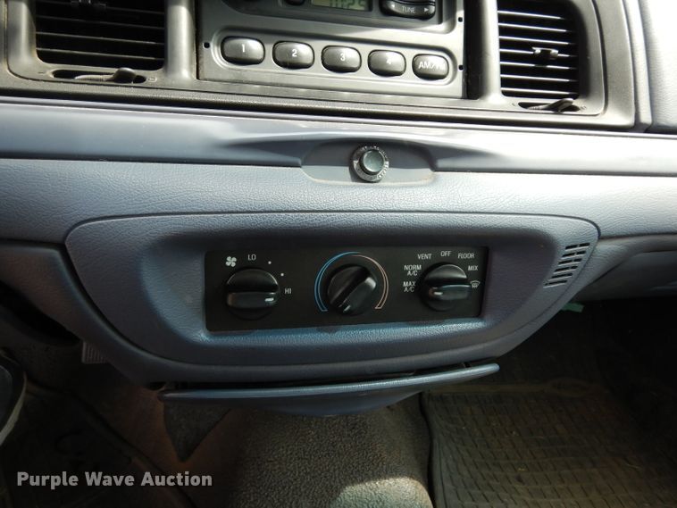 image for item DF4195 1998 Ford Crown Victoria Police Interceptor