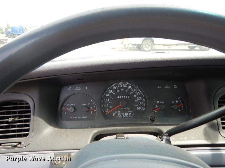 image for item DF4195 1998 Ford Crown Victoria Police Interceptor