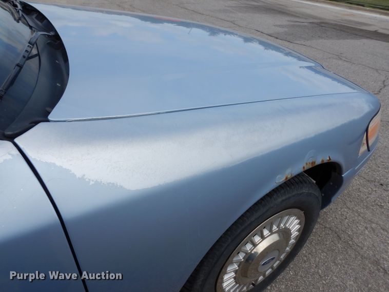 image for item DF4195 1998 Ford Crown Victoria Police Interceptor