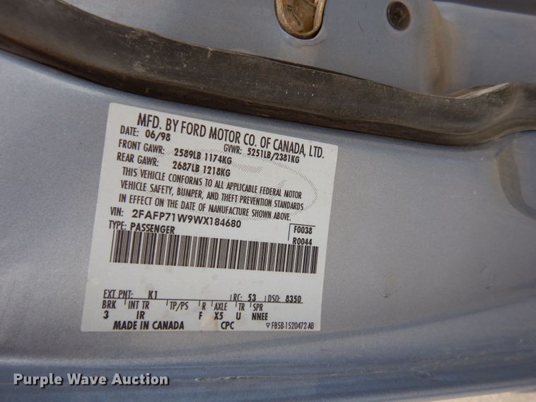 image for item DF4195 1998 Ford Crown Victoria Police Interceptor