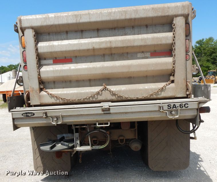 image for item DF5377 2005 International 7400  dump truck