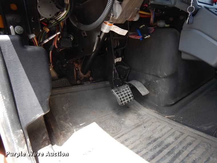 image for item DF5377 2005 International 7400  dump truck