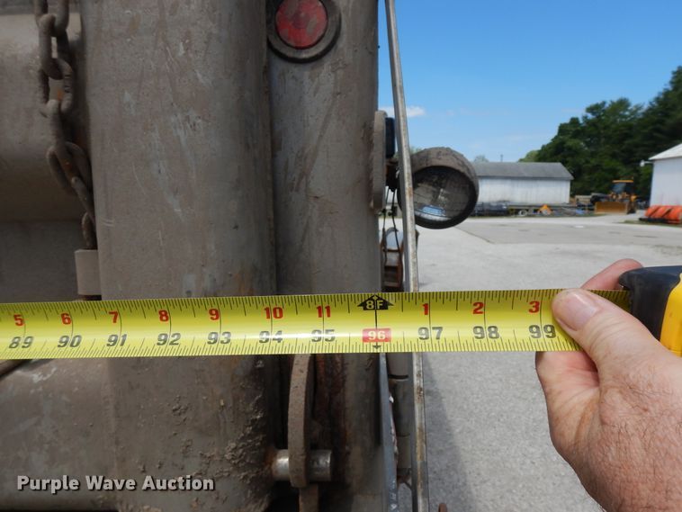 image for item DF5377 2005 International 7400  dump truck