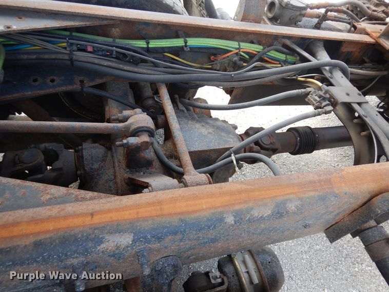 image for item DF5377 2005 International 7400  dump truck