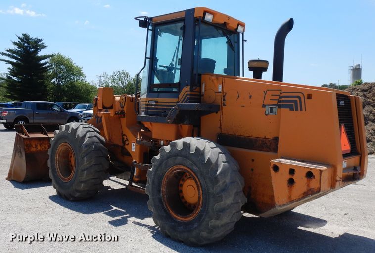 image for item DF5378 2000 Case 721C  wheel loader