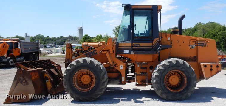 image for item DF5378 2000 Case 721C  wheel loader