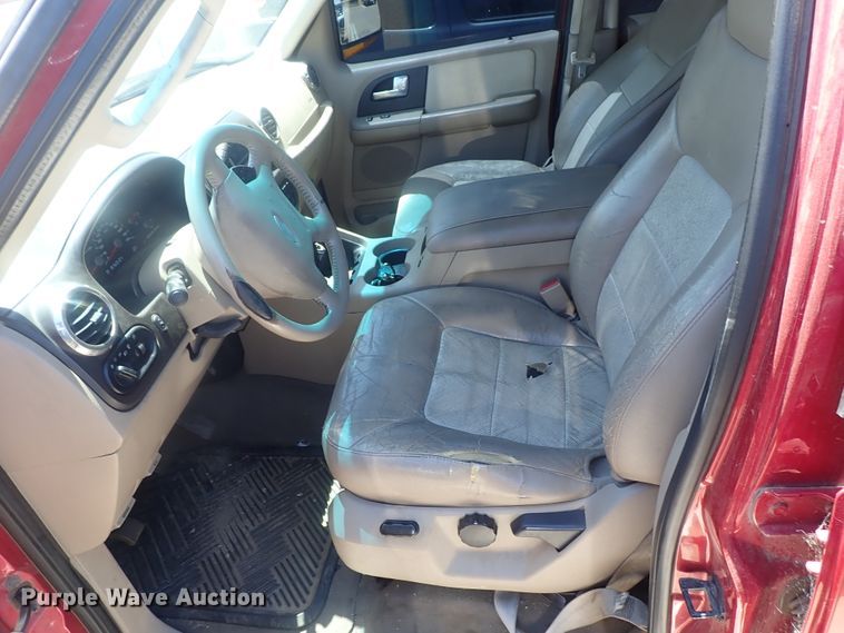 image for item DG2251 2003 Ford Expedition  SUV