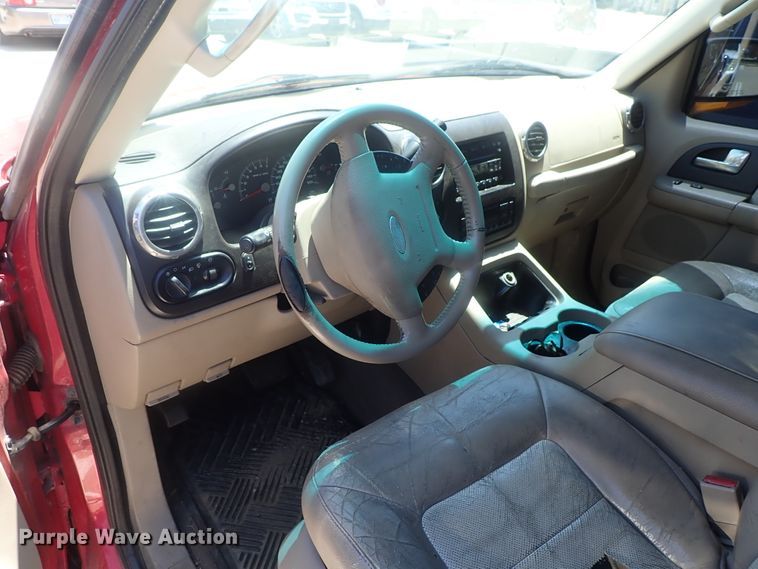 image for item DG2251 2003 Ford Expedition  SUV
