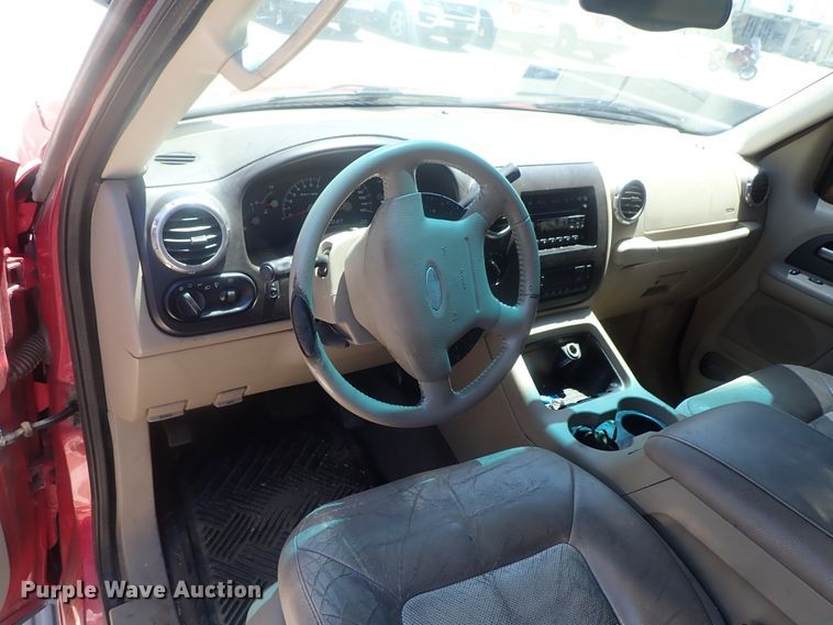 image for item DG2251 2003 Ford Expedition  SUV
