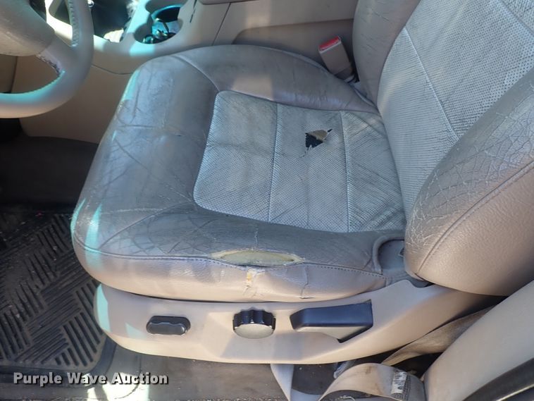 image for item DG2251 2003 Ford Expedition  SUV