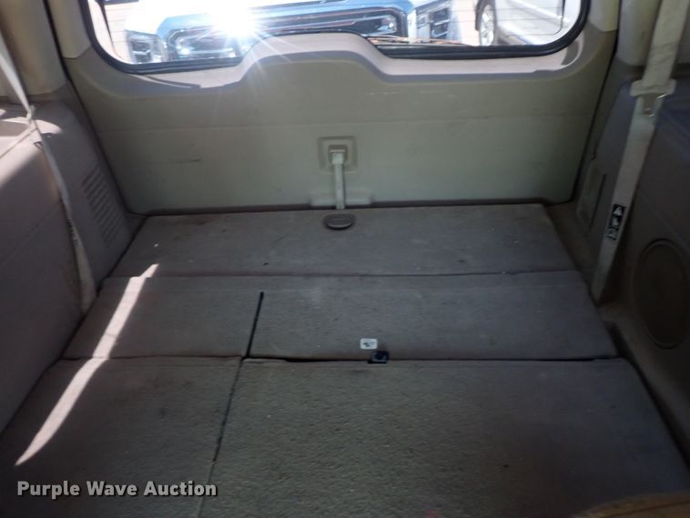 image for item DG2251 2003 Ford Expedition  SUV