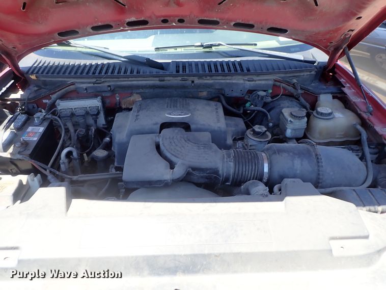 image for item DG2251 2003 Ford Expedition  SUV