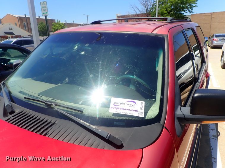 image for item DG2251 2003 Ford Expedition  SUV
