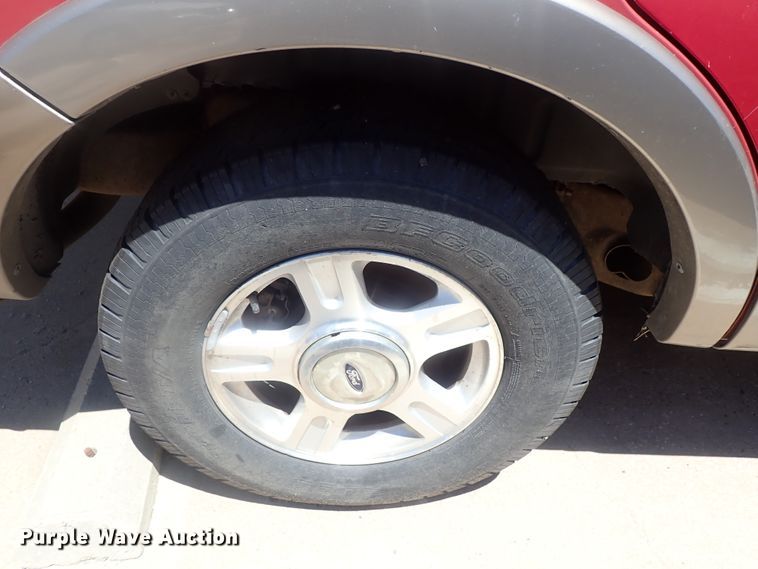 image for item DG2251 2003 Ford Expedition  SUV
