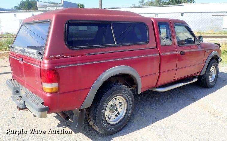 image for item DG2263 1993 Ford Ranger  SuperCab pickup truck