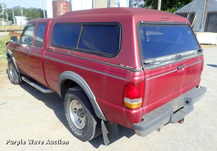 image for item DG2263 1993 Ford Ranger  SuperCab pickup truck