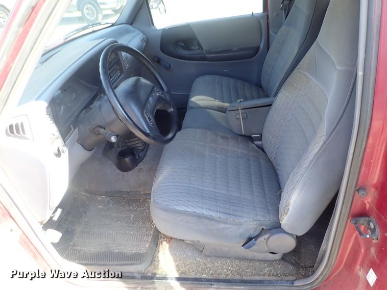 image for item DG2263 1993 Ford Ranger  SuperCab pickup truck