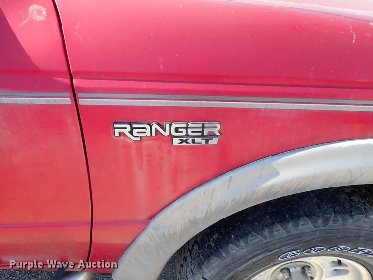 image for item DG2263 1993 Ford Ranger  SuperCab pickup truck