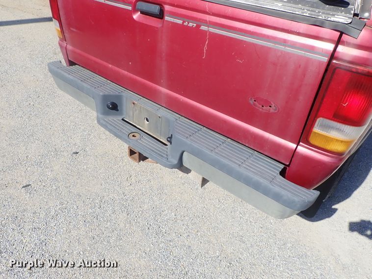 image for item DG2263 1993 Ford Ranger  SuperCab pickup truck