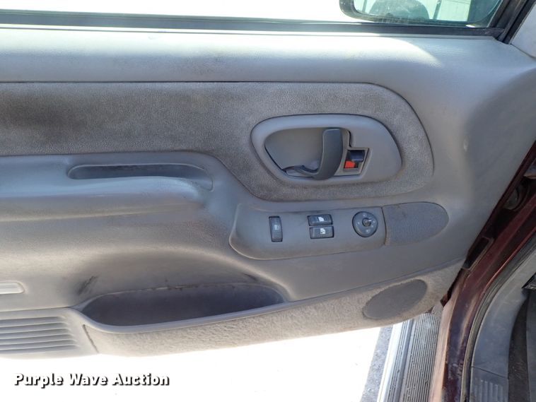 image for item DG2266 1997 Chevrolet K1500  Ext. Cab pickup truck