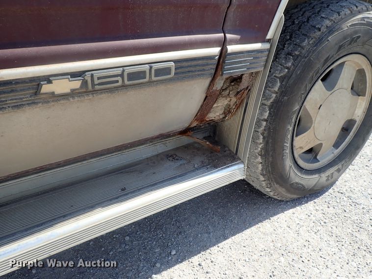 image for item DG2266 1997 Chevrolet K1500  Ext. Cab pickup truck