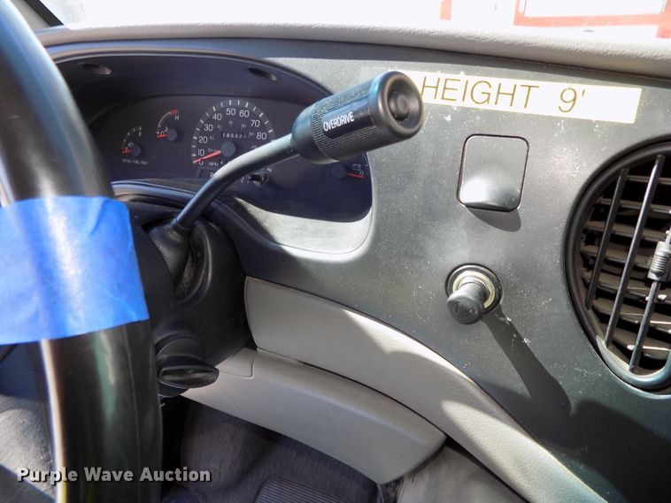 image for item DG2612 2000 Ford Econoline E450 Super Duty  ambulance