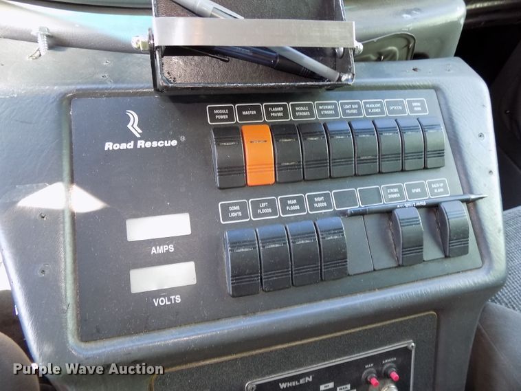 image for item DG2612 2000 Ford Econoline E450 Super Duty  ambulance