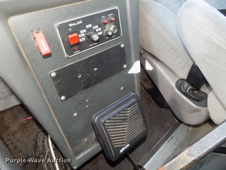 image for item DG2612 2000 Ford Econoline E450 Super Duty  ambulance