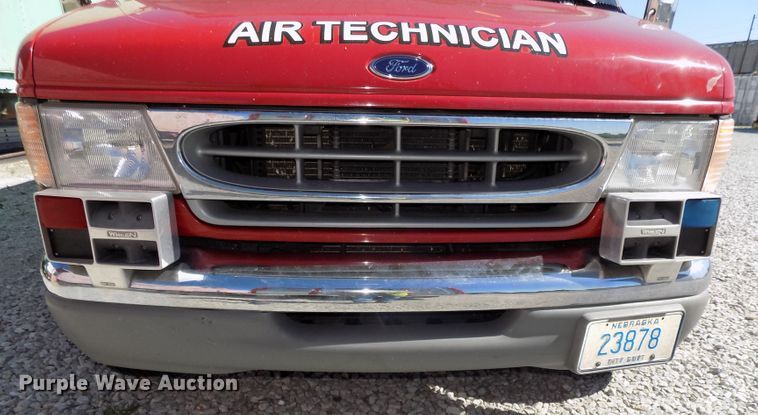 image for item DG2612 2000 Ford Econoline E450 Super Duty  ambulance