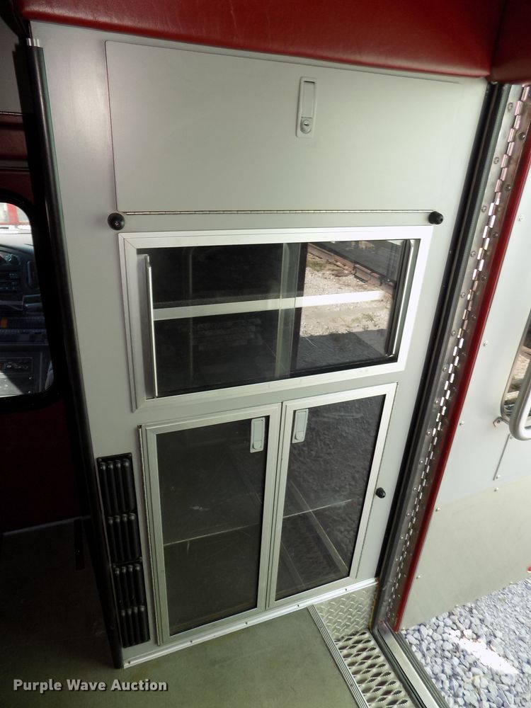image for item DG2612 2000 Ford Econoline E450 Super Duty  ambulance